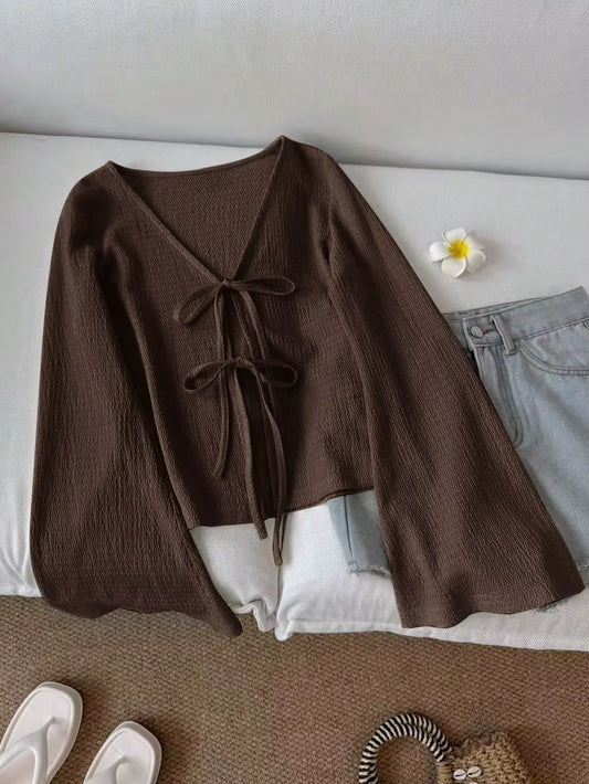 Women'S Casual Solid Color Tie Front Semi-Fitted Flare Sleeve Blouse V-Neck Knit Textured Fabrics Cottagecore Top Spring/Fall