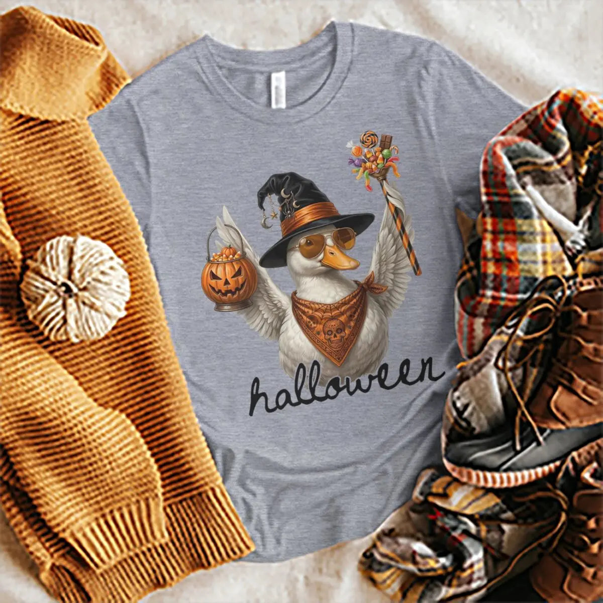 Halloween Shirts for Women Men Vintage Raccoon and Goose T-Shirt Cute Spooky Season Short Sleeve Tee Tops