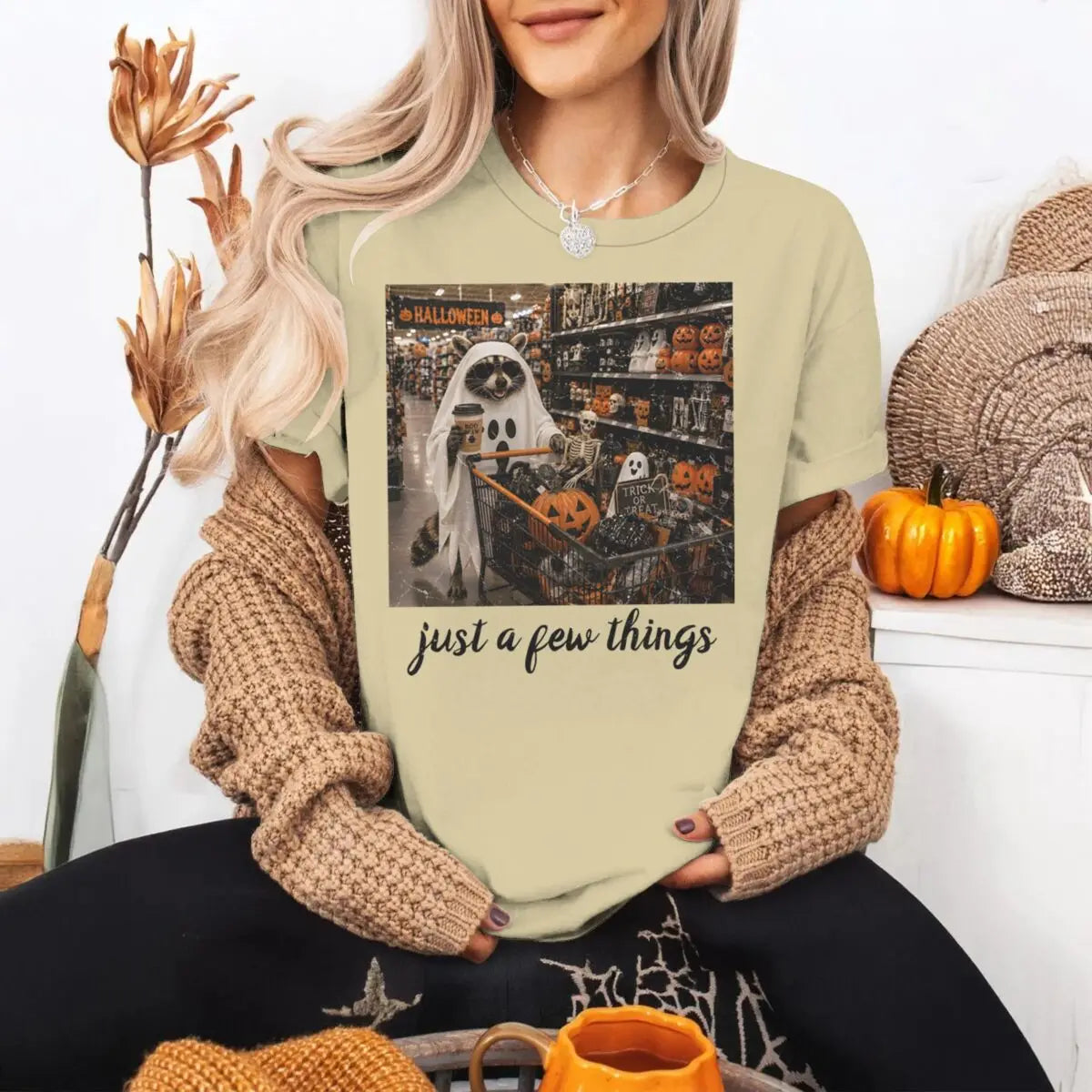 Halloween Shirts for Women Men Vintage Raccoon and Goose T-Shirt Cute Spooky Season Short Sleeve Tee Tops